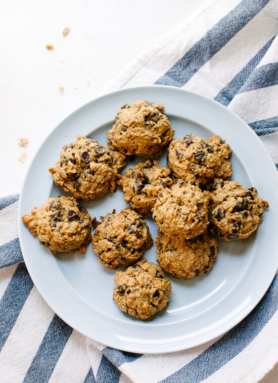 Maple Peanut Butter Chocolate Chip Oatmeal Cookies!