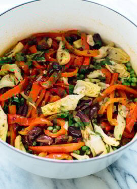 This vegetable paella recipe is absolutely delicious! It's easy to make, too.